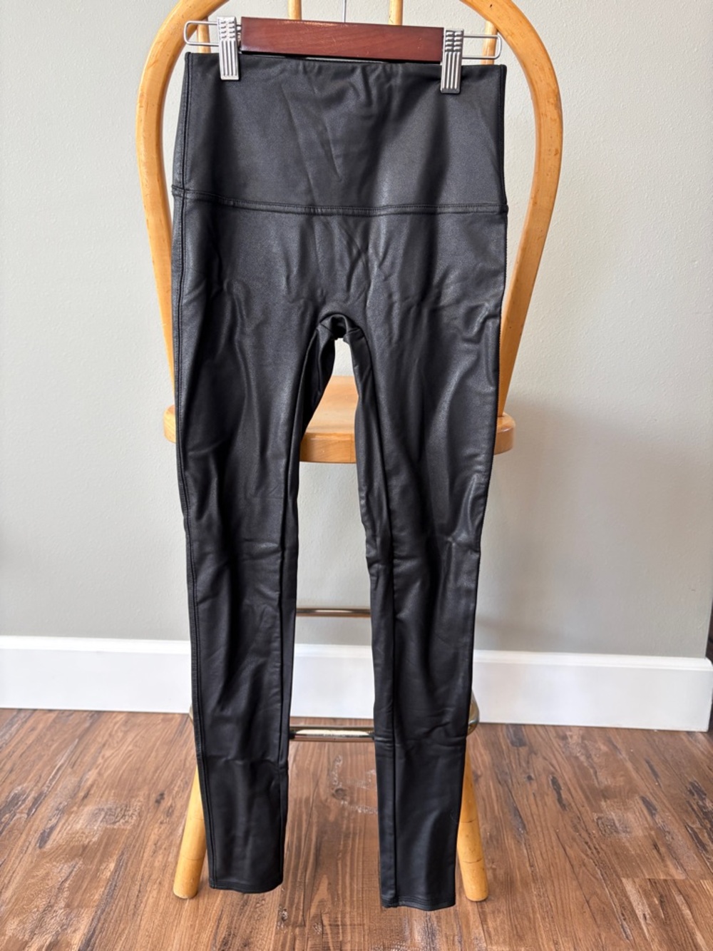 Jane and Bleecker Black Shimmer Active Leggings